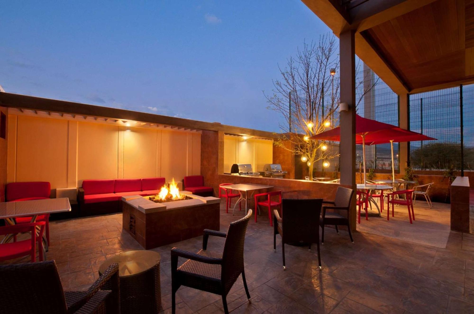 Homewood Suites By Hilton Querétaro Exterior foto